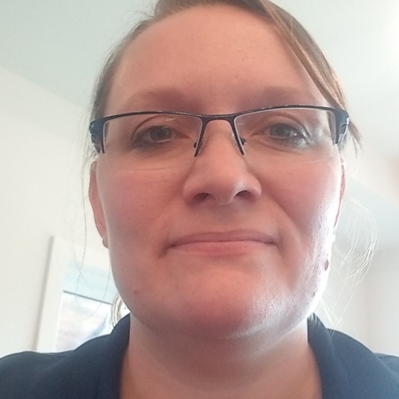 Meet your Posher, Karla - Picture 1 of 1